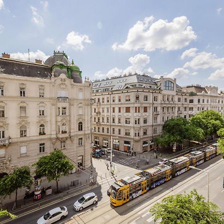 Discover Your Budapest Retreat-Walk To Parliament Exterior foto